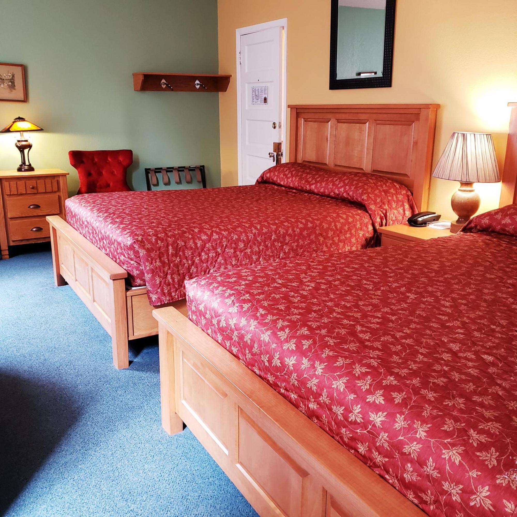 James Bay Inn Hotel, Suites & Cottage Виктория Экстерьер фото